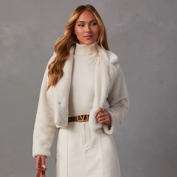 VICI Faux Fur Jacket Shacket - Picture 1 of 9